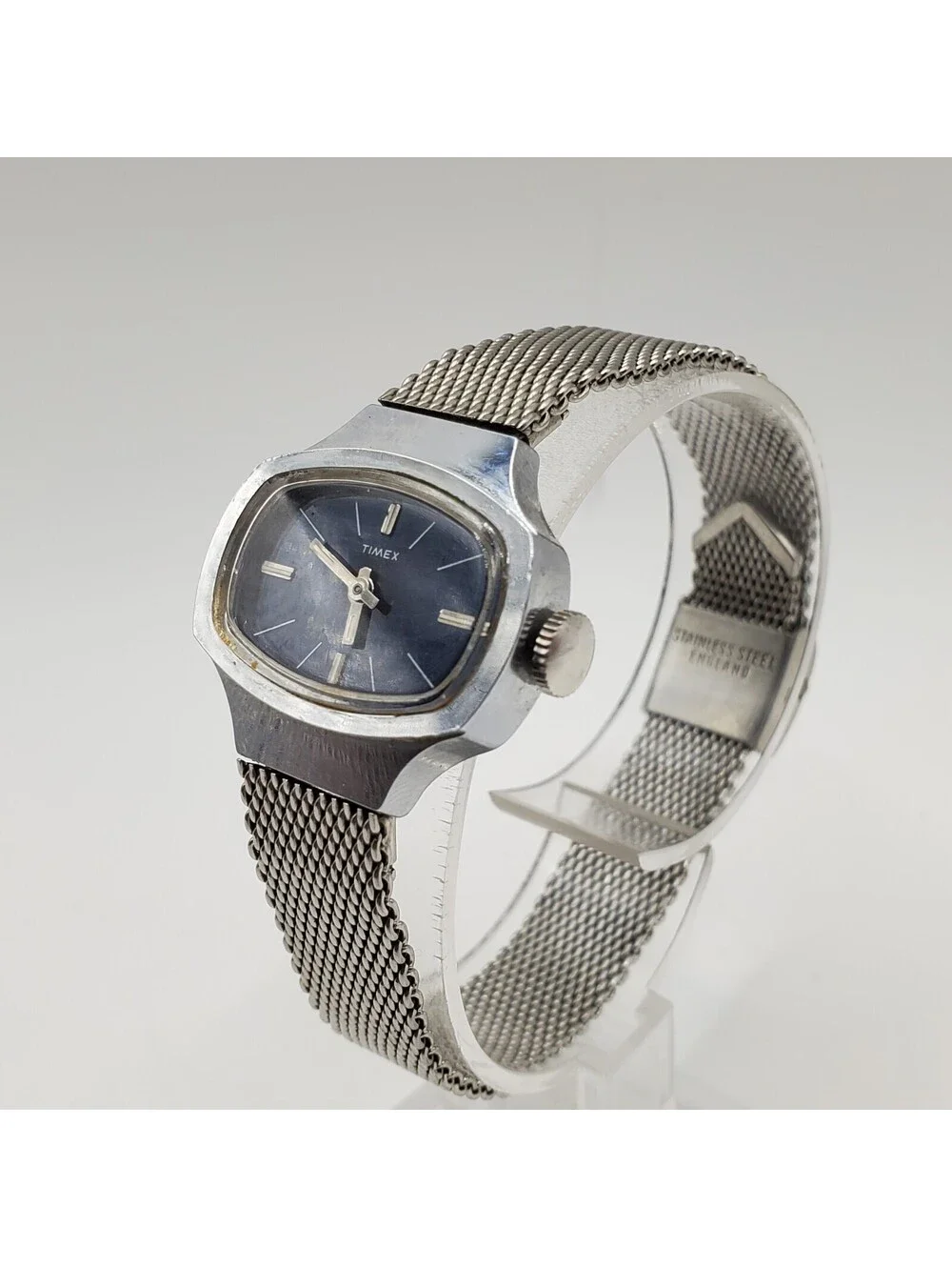 Vintage Timex Mechanical Womens Watch Running  26mm Blue Dial Silver Tone